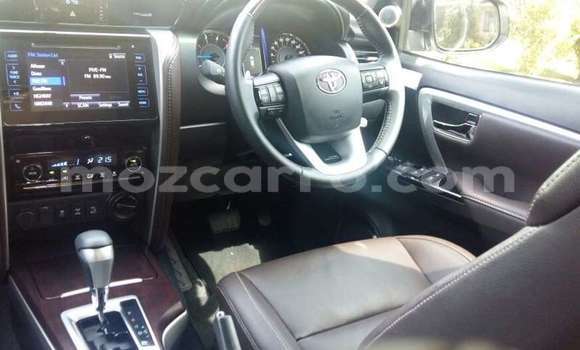 Buy Used Toyota Fortuner White Car in Maputo in Maputo Buy Used Toyota Fortuner White Car in Maputo in Maputo