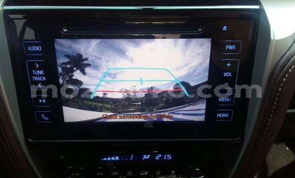 Buy Used Toyota Fortuner White Car in Maputo in Maputo Buy Used Toyota Fortuner White Car in Maputo in Maputo