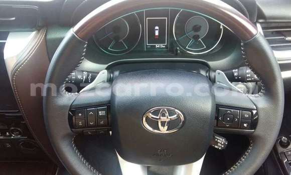 Buy Used Toyota Fortuner White Car in Maputo in Maputo Buy Used Toyota Fortuner White Car in Maputo in Maputo