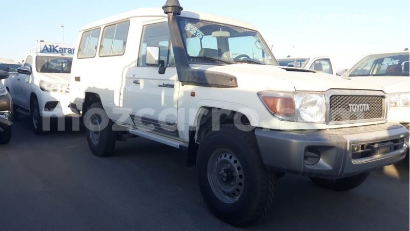 Big with watermark toyota land cruiser cabo delgado import dubai 7593
