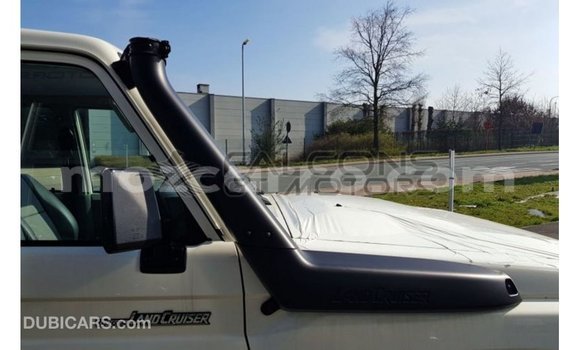 Buy Import Toyota Land Cruiser White Car in Import - Dubai in Cabo Delgado Buy Import Toyota Land Cruiser White Car in Import - Dubai in Cabo Delgado