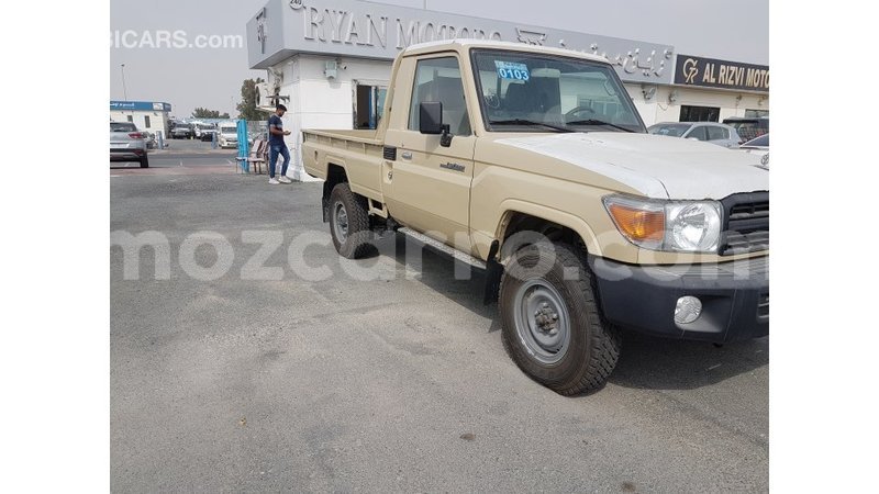 Big with watermark toyota land cruiser cabo delgado import dubai 7601