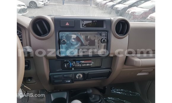 Buy Import Toyota Land Cruiser Beige Car in Import - Dubai in Cabo Delgado Buy Import Toyota Land Cruiser Beige Car in Import - Dubai in Cabo Delgado