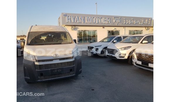 Comprar Importar Toyota Hiace Branco Carro em Import - Dubai em Cabo Delgado Comprar Importar Toyota Hiace Branco Carro em Import - Dubai em Cabo Delgado