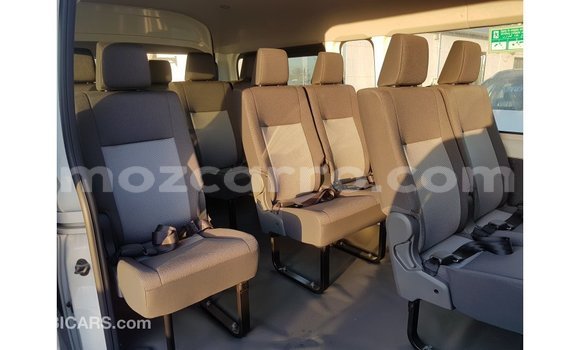 Comprar Importar Toyota Hiace Branco Carro em Import - Dubai em Cabo Delgado Comprar Importar Toyota Hiace Branco Carro em Import - Dubai em Cabo Delgado