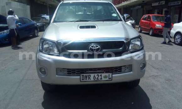 Buy Used Toyota Hilux Silver Car in Maputo in Maputo Buy Used Toyota Hilux Silver Car in Maputo in Maputo