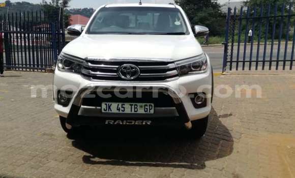Buy Used Toyota Hilux White Car in Maputo in Maputo Buy Used Toyota Hilux White Car in Maputo in Maputo