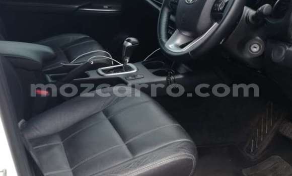 Buy Used Toyota Hilux White Car in Maputo in Maputo Buy Used Toyota Hilux White Car in Maputo in Maputo