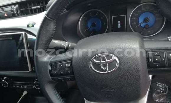 Buy Used Toyota Hilux White Car in Maputo in Maputo Buy Used Toyota Hilux White Car in Maputo in Maputo