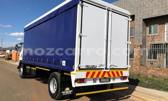 Buy Used Isuzu FTR 850 White Truck in Maputo in Maputo Buy Used Isuzu FTR 850 White Truck in Maputo in Maputo