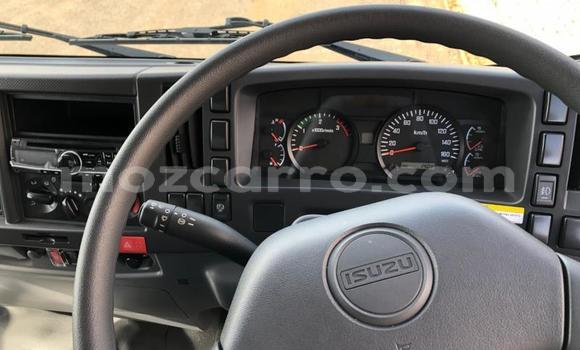 Buy Used Isuzu FTR 850 White Truck in Maputo in Maputo Buy Used Isuzu FTR 850 White Truck in Maputo in Maputo