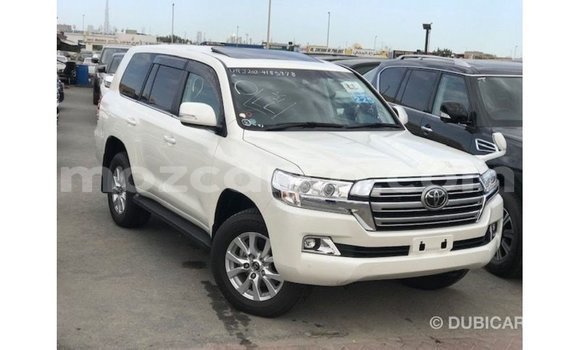 Tenga Imported Toyota Land Cruiser Chena Mota in Import - Dubai in Cabo Delgado Tenga Imported Toyota Land Cruiser Chena Mota in Import - Dubai in Cabo Delgado