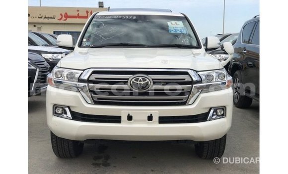 Tenga Imported Toyota Land Cruiser Chena Mota in Import - Dubai in Cabo Delgado Tenga Imported Toyota Land Cruiser Chena Mota in Import - Dubai in Cabo Delgado