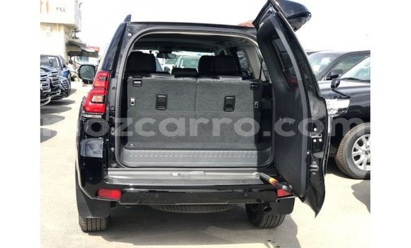 Nunua Imported Toyota Prado Nyeusi Gari ndani ya Import - Dubai nchini Cabo Delgado Nunua Imported Toyota Prado Nyeusi Gari ndani ya Import - Dubai nchini Cabo Delgado