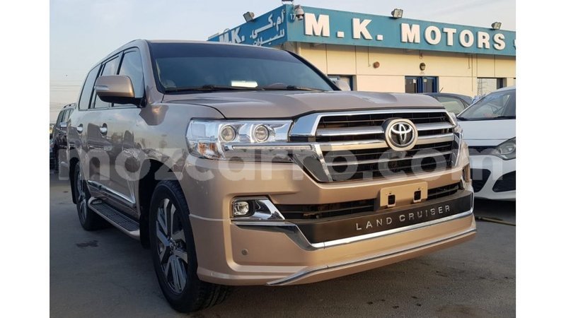 Big with watermark toyota land cruiser cabo delgado import dubai 7628