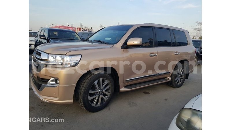 Big with watermark toyota land cruiser cabo delgado import dubai 7628