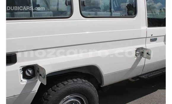 Buy Import Toyota Land Cruiser White Car in Import - Dubai in Cabo Delgado Buy Import Toyota Land Cruiser White Car in Import - Dubai in Cabo Delgado