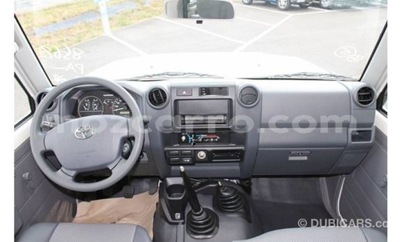 Buy Import Toyota Land Cruiser White Car in Import - Dubai in Cabo Delgado Buy Import Toyota Land Cruiser White Car in Import - Dubai in Cabo Delgado