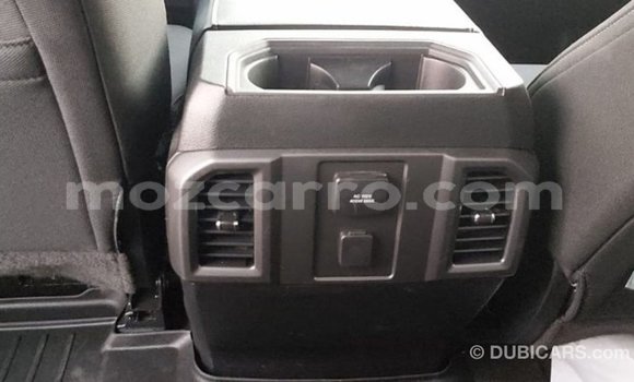 Comprar Importar Ford V8 Preto Carro em Import - Dubai em Cabo Delgado Comprar Importar Ford V8 Preto Carro em Import - Dubai em Cabo Delgado