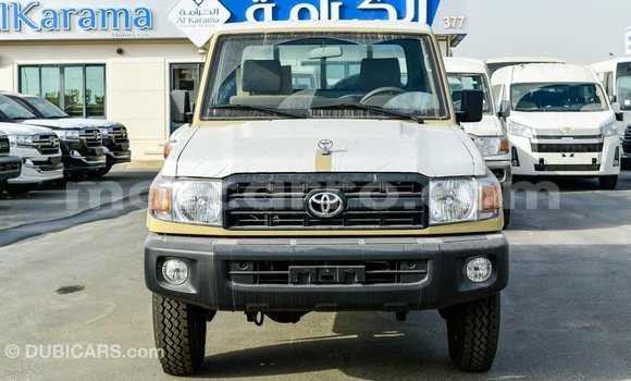 Buy Import Toyota Land Cruiser Beige Car in Import - Dubai in Cabo Delgado Buy Import Toyota Land Cruiser Beige Car in Import - Dubai in Cabo Delgado