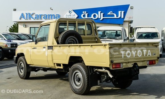 Buy Import Toyota Land Cruiser Beige Car in Import - Dubai in Cabo Delgado Buy Import Toyota Land Cruiser Beige Car in Import - Dubai in Cabo Delgado