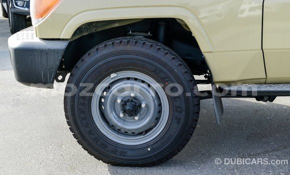 Buy Import Toyota Land Cruiser Beige Car in Import - Dubai in Cabo Delgado Buy Import Toyota Land Cruiser Beige Car in Import - Dubai in Cabo Delgado