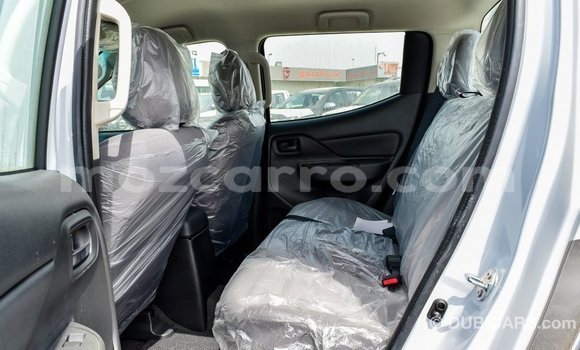 Tenga Imported Mitsubishi L200 Chena Mota in Import - Dubai in Cabo Delgado Tenga Imported Mitsubishi L200 Chena Mota in Import - Dubai in Cabo Delgado