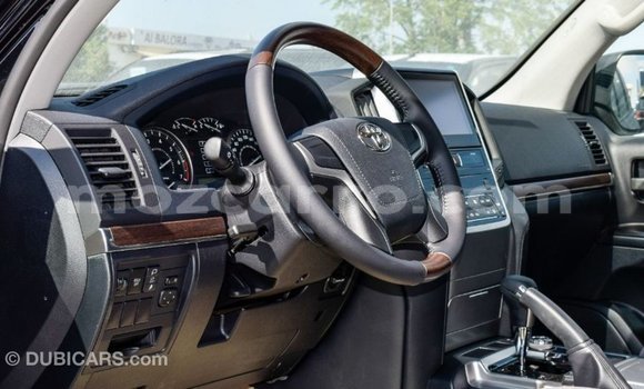 Tenga Imported Toyota Land Cruiser Nhema Mota in Import - Dubai in Cabo Delgado Tenga Imported Toyota Land Cruiser Nhema Mota in Import - Dubai in Cabo Delgado