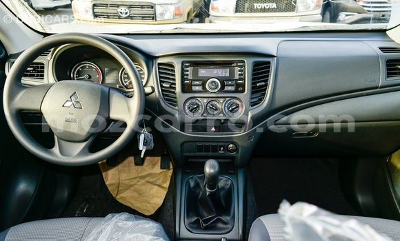 Buy Import Mitsubishi L200 White Car in Import - Dubai in Cabo Delgado Buy Import Mitsubishi L200 White Car in Import - Dubai in Cabo Delgado