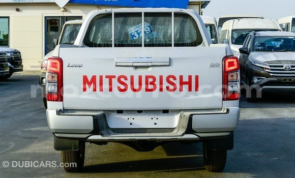 Buy Import Mitsubishi L200 White Car in Import - Dubai in Cabo Delgado Buy Import Mitsubishi L200 White Car in Import - Dubai in Cabo Delgado