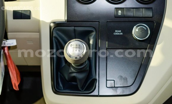 Tenga Imported Toyota Hiace Chena Mota in Import - Dubai in Cabo Delgado Tenga Imported Toyota Hiace Chena Mota in Import - Dubai in Cabo Delgado