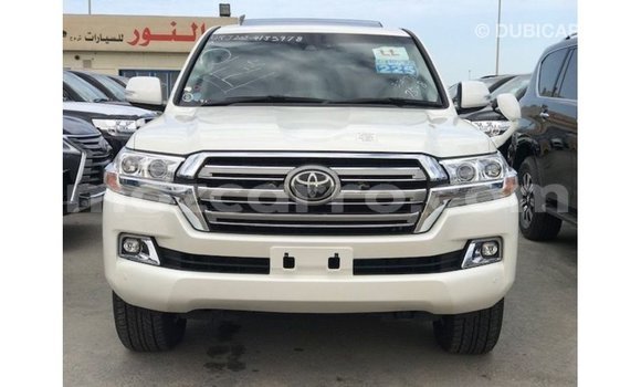 Nunua Imported Toyota Land Cruiser Nyeupe Gari ndani ya Import - Dubai nchini Cabo Delgado Nunua Imported Toyota Land Cruiser Nyeupe Gari ndani ya Import - Dubai nchini Cabo Delgado