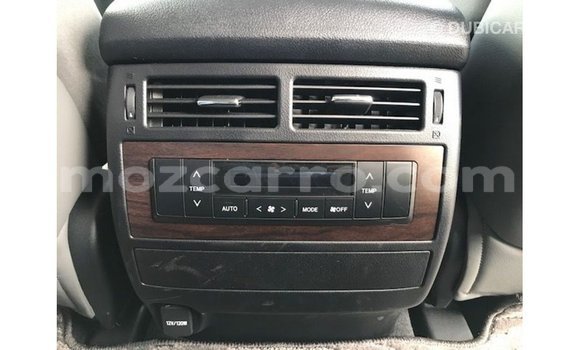 Nunua Imported Toyota Land Cruiser Nyeupe Gari ndani ya Import - Dubai nchini Cabo Delgado Nunua Imported Toyota Land Cruiser Nyeupe Gari ndani ya Import - Dubai nchini Cabo Delgado