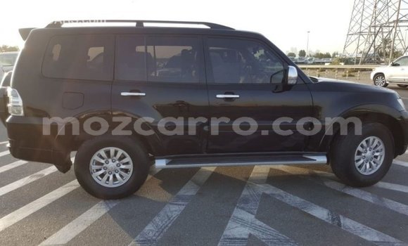 Nunua Imported Mitsubishi Pajero Nyeusi Gari ndani ya Import - Dubai nchini Cabo Delgado Nunua Imported Mitsubishi Pajero Nyeusi Gari ndani ya Import - Dubai nchini Cabo Delgado
