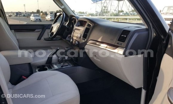 Nunua Imported Mitsubishi Pajero Nyeusi Gari ndani ya Import - Dubai nchini Cabo Delgado Nunua Imported Mitsubishi Pajero Nyeusi Gari ndani ya Import - Dubai nchini Cabo Delgado
