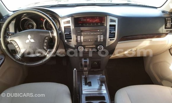 Nunua Imported Mitsubishi Pajero Nyeusi Gari ndani ya Import - Dubai nchini Cabo Delgado Nunua Imported Mitsubishi Pajero Nyeusi Gari ndani ya Import - Dubai nchini Cabo Delgado