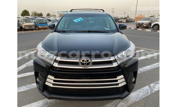 Tenga Imported Toyota Highlander Nhema Mota in Import - Dubai in Cabo Delgado Tenga Imported Toyota Highlander Nhema Mota in Import - Dubai in Cabo Delgado