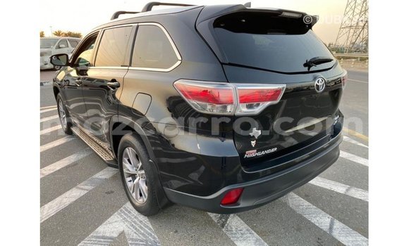 Tenga Imported Toyota Highlander Nhema Mota in Import - Dubai in Cabo Delgado Tenga Imported Toyota Highlander Nhema Mota in Import - Dubai in Cabo Delgado