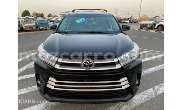 Tenga Imported Toyota Highlander Nhema Mota in Import - Dubai in Cabo Delgado Tenga Imported Toyota Highlander Nhema Mota in Import - Dubai in Cabo Delgado