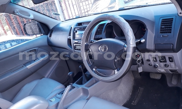 Buy Used Toyota Hilux Silver Car in Maputo in Maputo Buy Used Toyota Hilux Silver Car in Maputo in Maputo