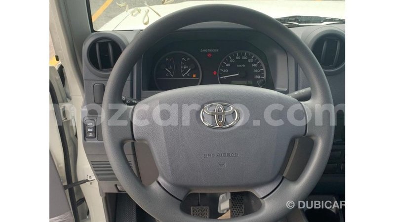 Big with watermark toyota land cruiser cabo delgado import dubai 7670