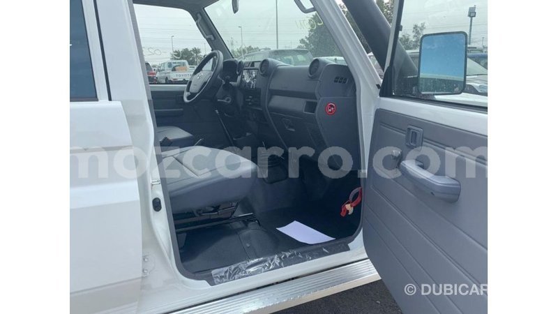 Big with watermark toyota land cruiser cabo delgado import dubai 7670