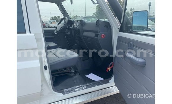 Tenga Imported Toyota Land Cruiser Chena Mota in Import - Dubai in Cabo Delgado Tenga Imported Toyota Land Cruiser Chena Mota in Import - Dubai in Cabo Delgado