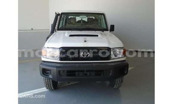Tenga Imported Toyota Land Cruiser Chena Mota in Import - Dubai in Cabo Delgado Tenga Imported Toyota Land Cruiser Chena Mota in Import - Dubai in Cabo Delgado