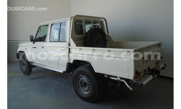 Tenga Imported Toyota Land Cruiser Chena Mota in Import - Dubai in Cabo Delgado Tenga Imported Toyota Land Cruiser Chena Mota in Import - Dubai in Cabo Delgado
