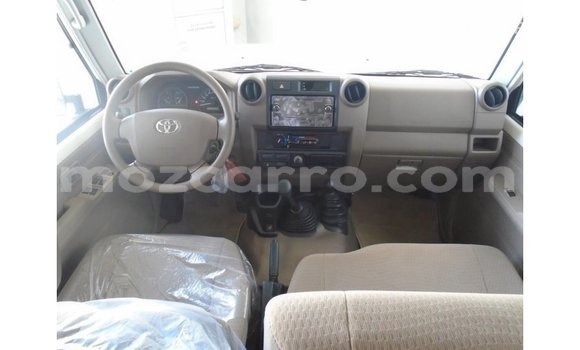 Tenga Imported Toyota Land Cruiser Chena Mota in Import - Dubai in Cabo Delgado Tenga Imported Toyota Land Cruiser Chena Mota in Import - Dubai in Cabo Delgado