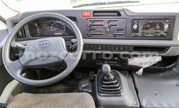 Buy Import Toyota Coaster White Car in Import - Dubai in Cabo Delgado Buy Import Toyota Coaster White Car in Import - Dubai in Cabo Delgado