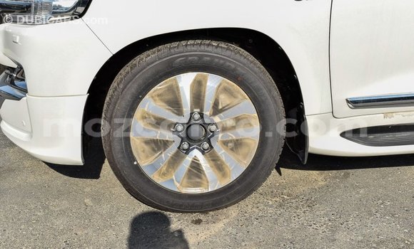 Tenga Imported Toyota Land Cruiser Chena Mota in Import - Dubai in Cabo Delgado Tenga Imported Toyota Land Cruiser Chena Mota in Import - Dubai in Cabo Delgado