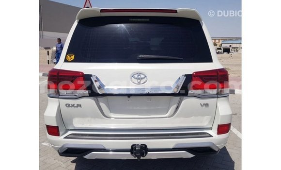 Tenga Imported Toyota Land Cruiser Chena Mota in Import - Dubai in Cabo Delgado Tenga Imported Toyota Land Cruiser Chena Mota in Import - Dubai in Cabo Delgado