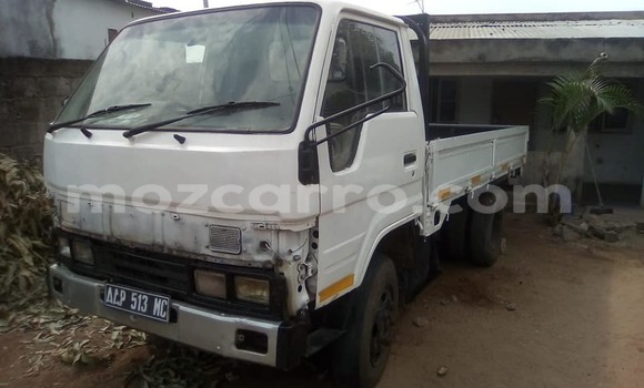 Comprar Usado Toyota Dyna Branco Carro em Maputo em Maputo Comprar Usado Toyota Dyna Branco Carro em Maputo em Maputo